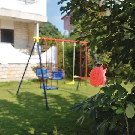 Privlaka 1 *